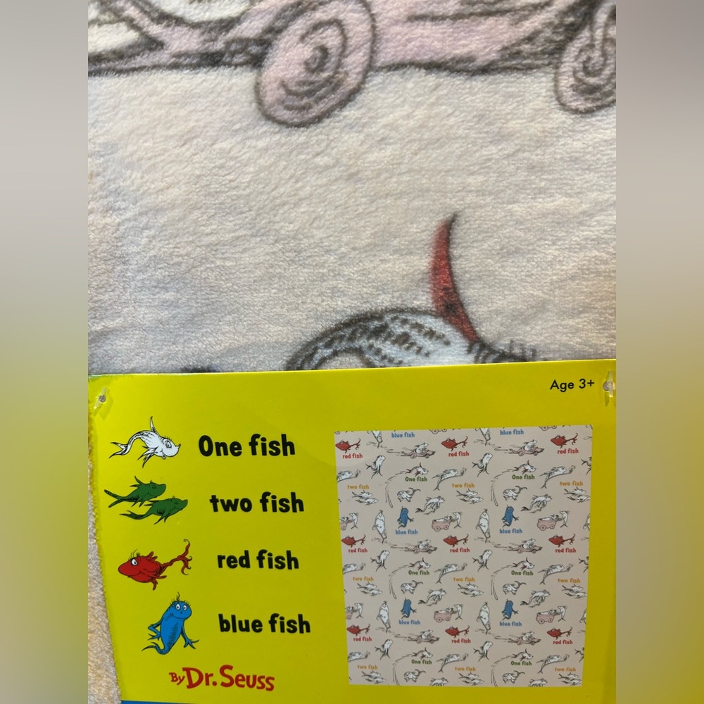 Dr. Seuss One Fish Two Fish Red Fish Blue Fish Throw Blanket - Picture 2 of 4